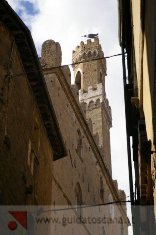 Uno scorcio di Palazzo dei Priori