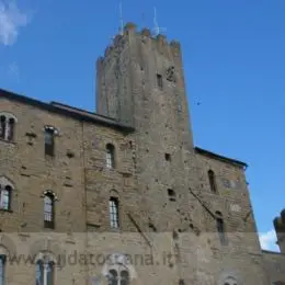 Palazzo pretorio e torre del porcellino